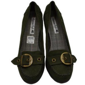 American Eagle Faux Suede Green Wedges 9.5 NWT